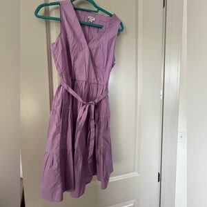 NWOT lilac dress- and it has pockets!